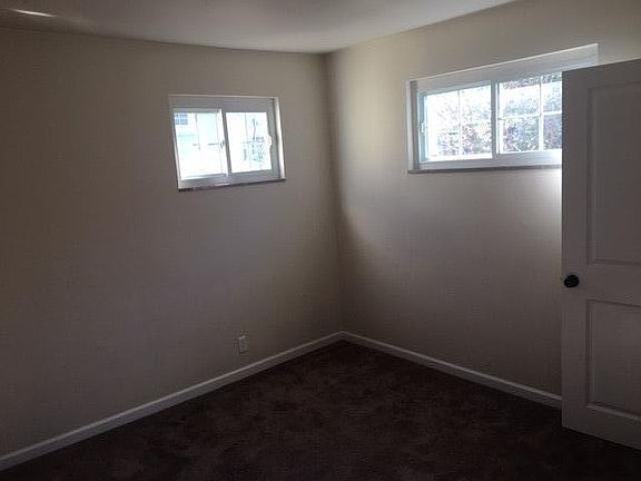 3rd image of 1912 Kimball Ave