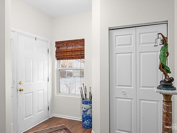 2nd image of 1821 Candlelight Cir
