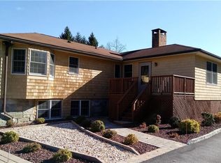 10 Hazen Ln, Carmel, NY 10512