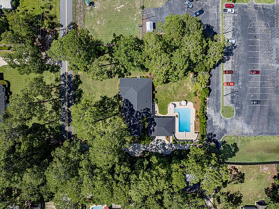 5th image of 1811 Wilson Ave
