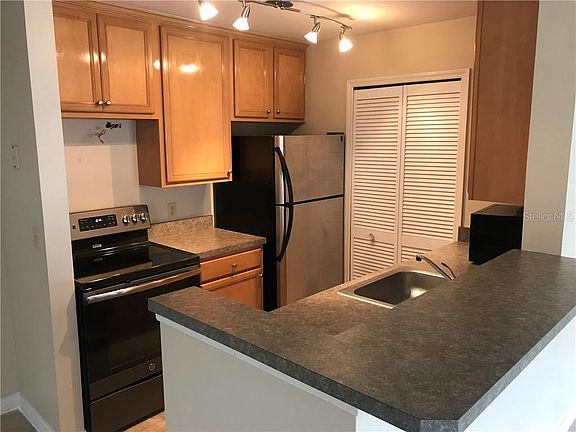 4th image of 6136 Westgate Dr APT 101