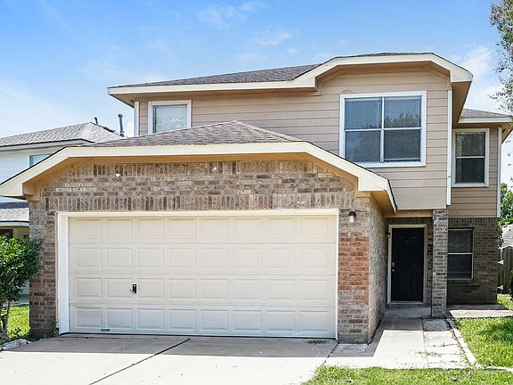 4th image of 7423 Village Lake Dr