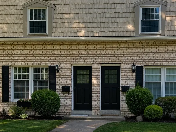 6 Corey Colonial, Agawam, MA 01001