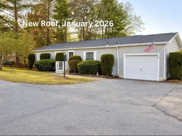 3402 Island Dr, Middleboro, MA 02346