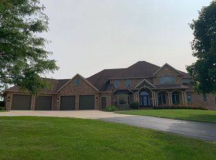 2065 Kettle Creek Ct, De Pere, WI 54115