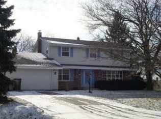 5513 W Fairy Chasm Rd, Brown Deer, WI 53223