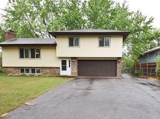 11648 Narcissus St NW, Coon Rapids, MN 55433