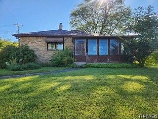 1st image of 79 Laura Ct