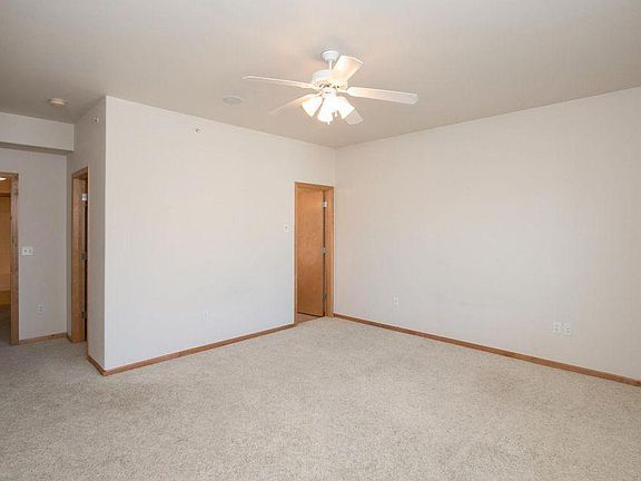 3rd image of 200 Sadler Ln APT 203