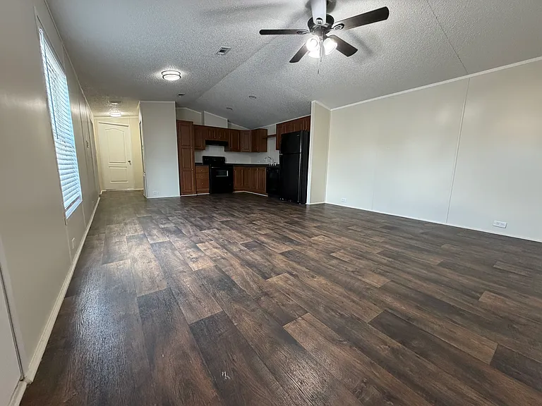 709 N Collins Fwy #129 — Photo 6