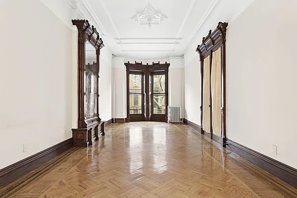 Rented by Compass | media 7