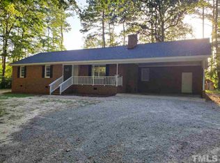 5728 Hilltop Rd, Fuquay Varina, NC 27526