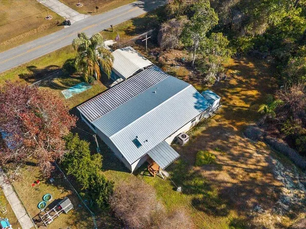 251 PARADISE SHORES Road, Crescent City, FL 32112