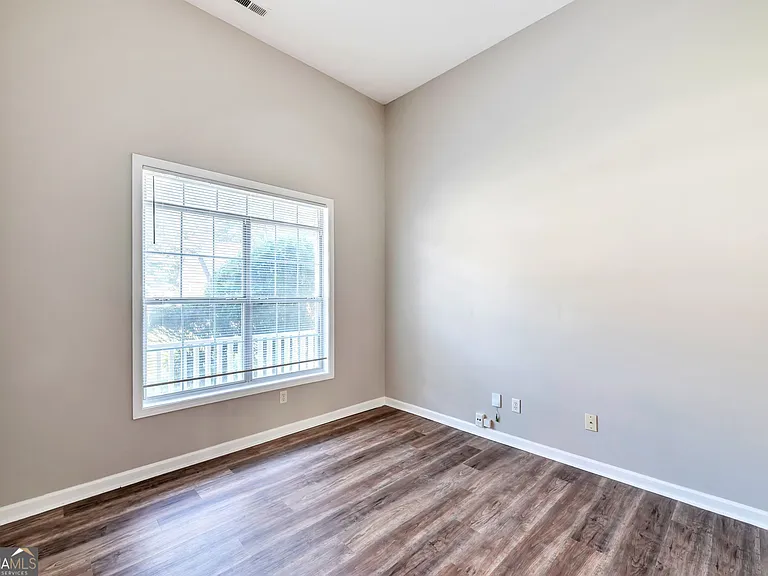 38 Rockport Dr — Photo 20