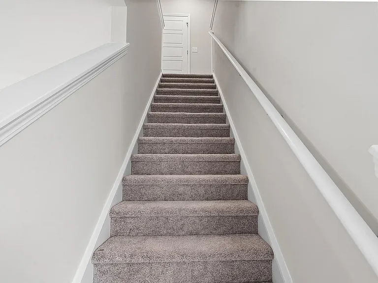 141 Cypress Hollow Dr — Photo 9