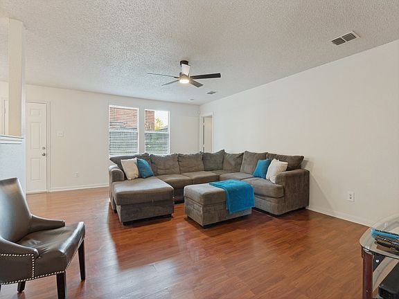 3rd image of 2043 Cap Rock Ln