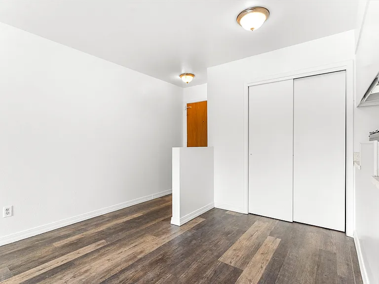 700 Mohawk Dr — Photo 10