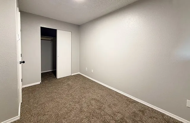 637 Pleasant Ave — Photo 7