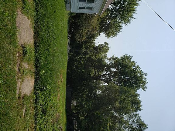 3rd image of 1508 NE Glendale Ave