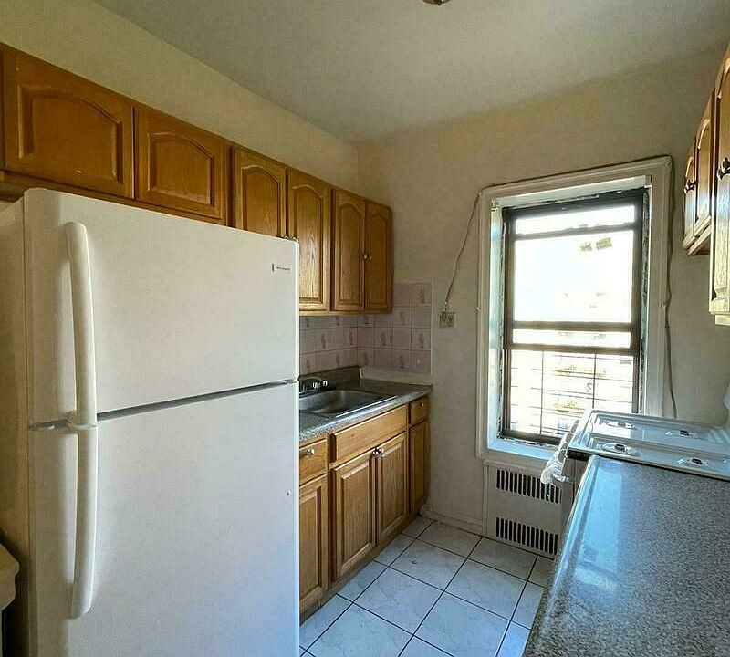 1st image of 2340 Ocean Ave #5B
