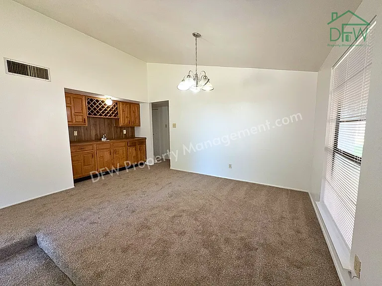 1336 Burmeister Rd — Photo 7