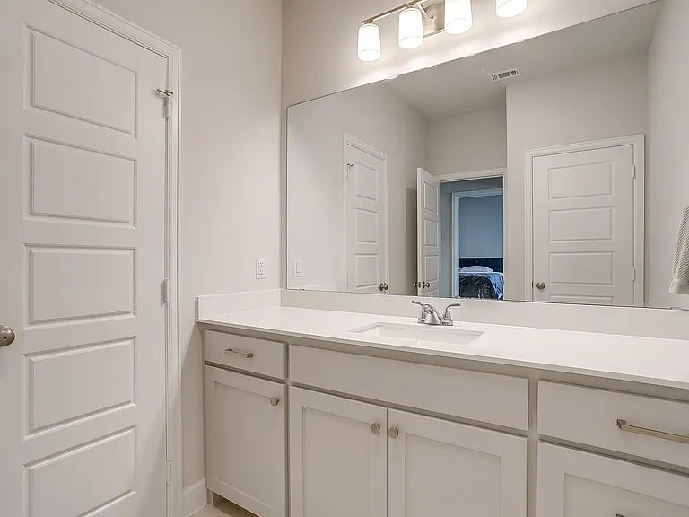 2113 Domingo Dr — Photo 33