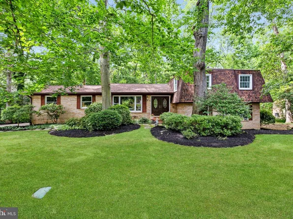 12333 Arrow Park Dr, Fort Washington, MD 20744