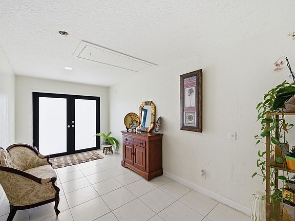 4th image of 11823 N 67th Pl Place N