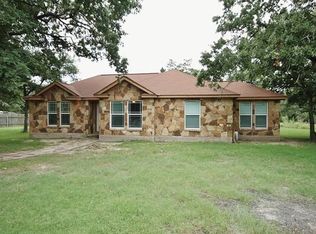 140 Heritage Oaks Dr, Cedar Creek, TX 78612