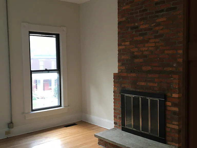 96 W 1st Ave — Photo 31