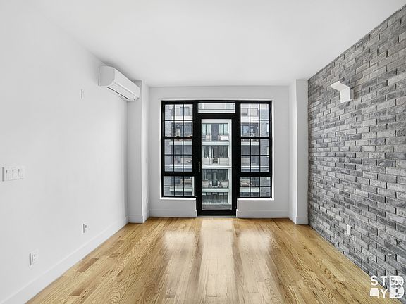 4th image of 376 Franklin Ave APT 5D