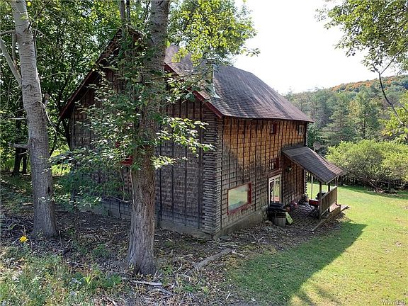 4th image of this home