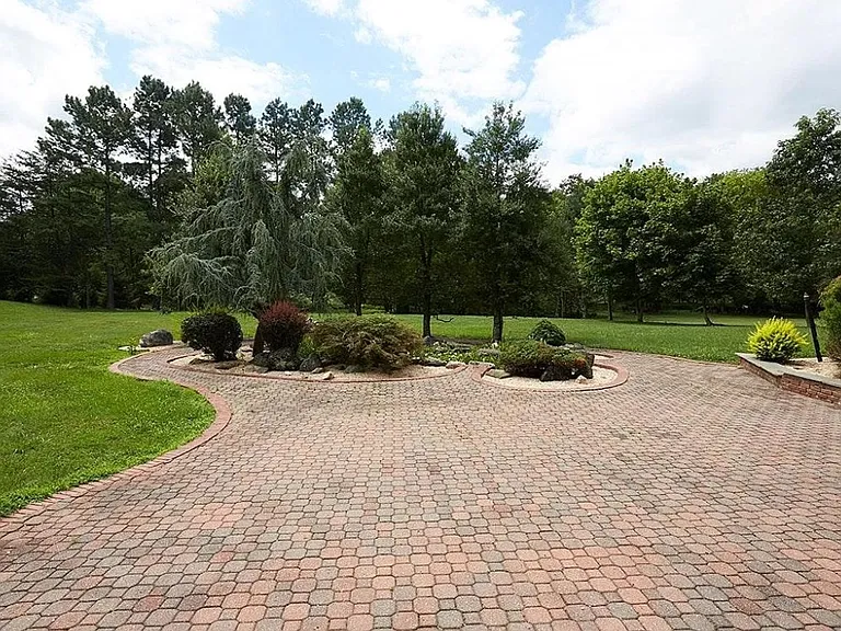9 Alloway Ct — Photo 35