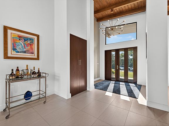 3rd image of 25 Ocean Drive