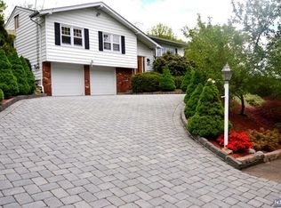 15 Stony Hill Ct, Butler, NJ 07405
