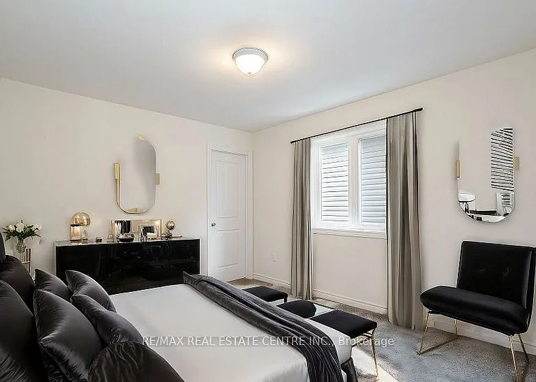 36 Henry Maracle St #UPPER — Photo 11