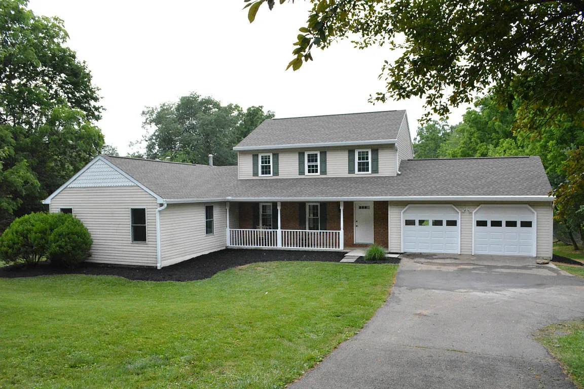 17 Oak Rd photo 1
