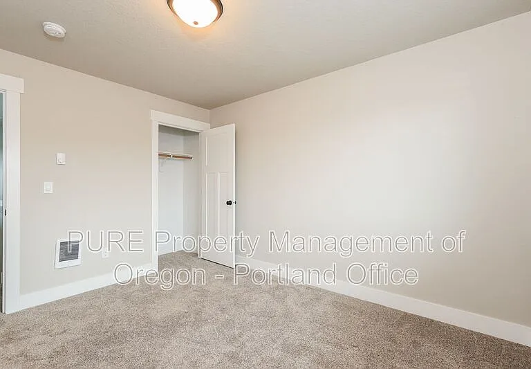 1801 NE Robert Rd — Photo 11
