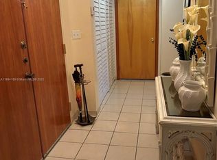 Peninsula, Miami, FL 33184