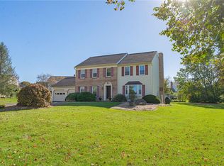 2370 S Pewter Dr, Macungie, PA 18062
