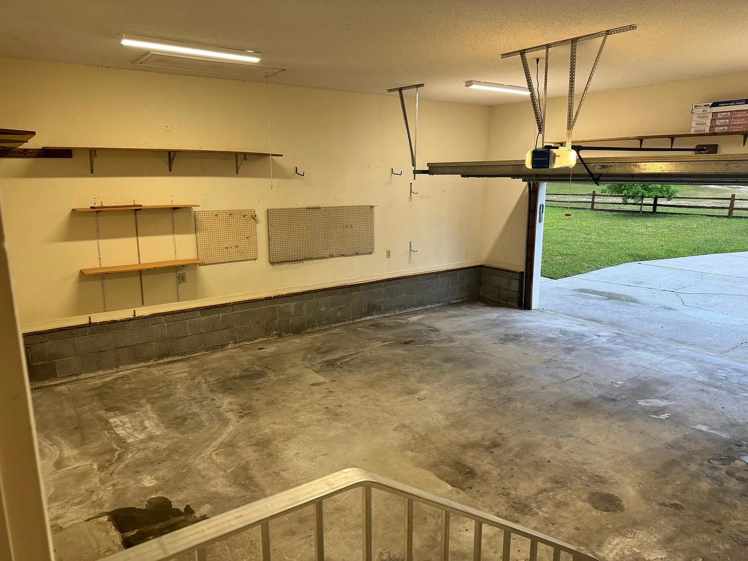 304 Haws Run Rd — Photo 2