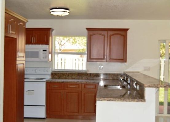 4th image of 2729 NW 6th Ct