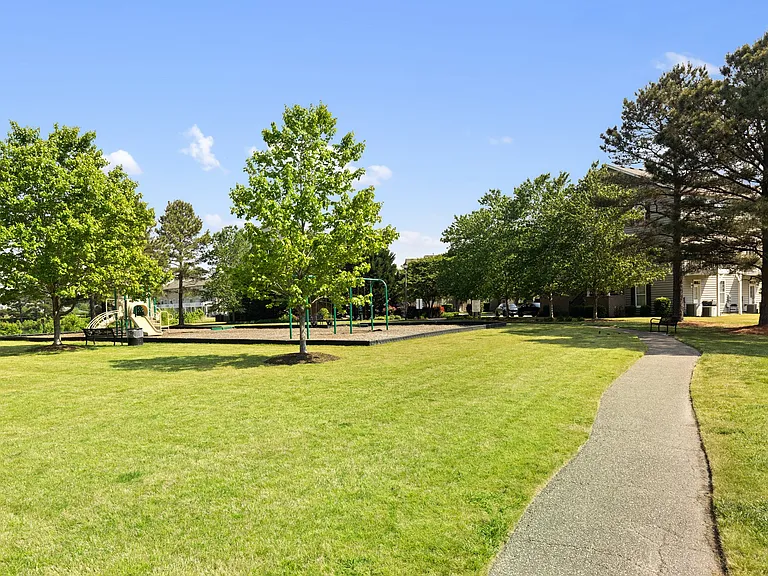 4581 Totteridge Ln — Photo 35