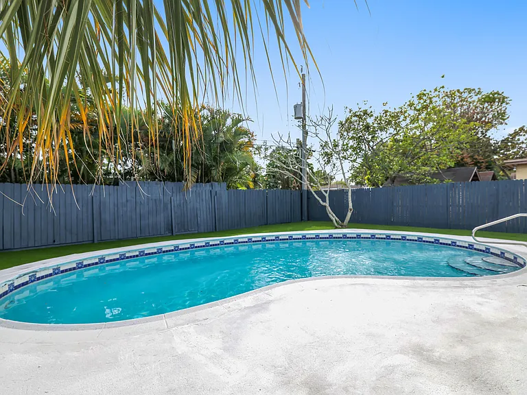 3160 SW 20th Ct — Photo 37