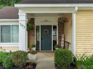 793 Hunters Ridge Dr, Fairborn, OH 45324