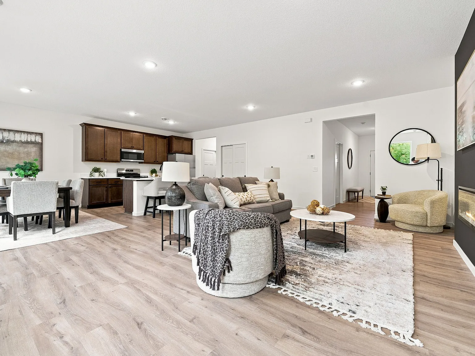 Alexandria | 1726 Donway Drive - 1726 — Photo 4