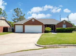 2002 Jamestown Ct, Ardmore, OK 73401