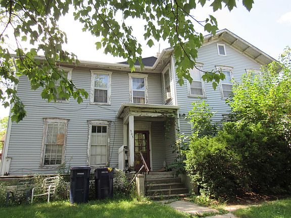 2nd image of 305 N Jackson St
