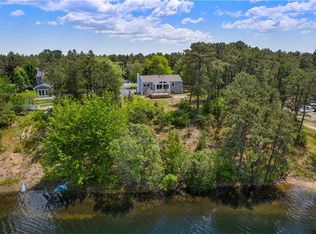 200 Charge Pond Rd, Wareham, MA 02571