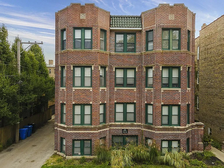3845 N Greenview Ave #5 — Photo 1